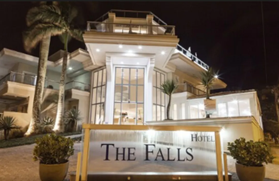 The Falls Hotel - Frente Mar-1
